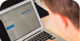 Aanvraag van een adviesgesprek via laptop